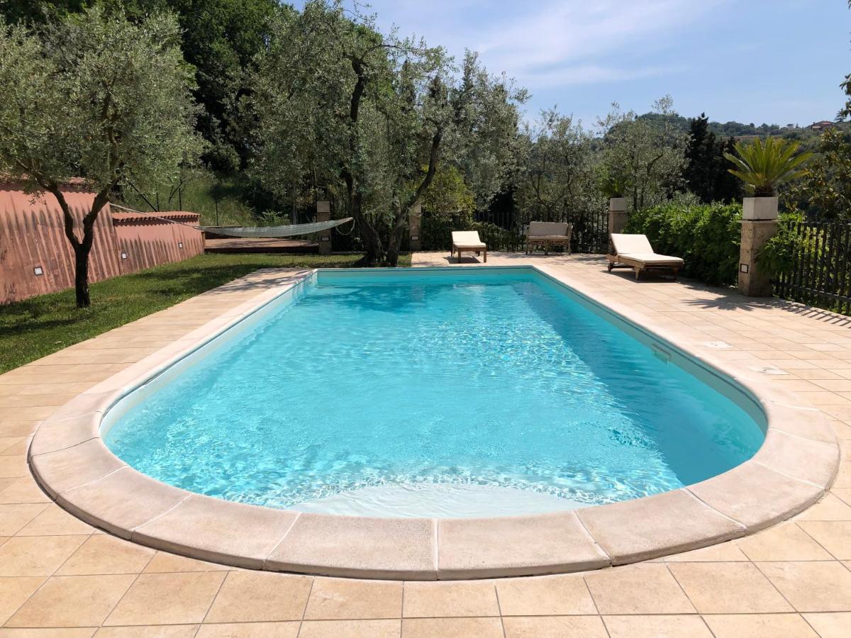 Villino Con Piscina Villa Terni Exterior photo